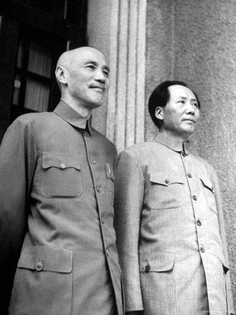  شيان كاي شيك انسحب إلى تايوان مع جيشه بعد انتصار الشيوعيين بقيادة ماو تسي تونغ في ١٩٤٩