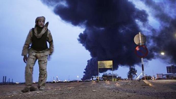 الليبيون استساغوا لعبة الحرب الأهلية ونفطهم.. يحترق!