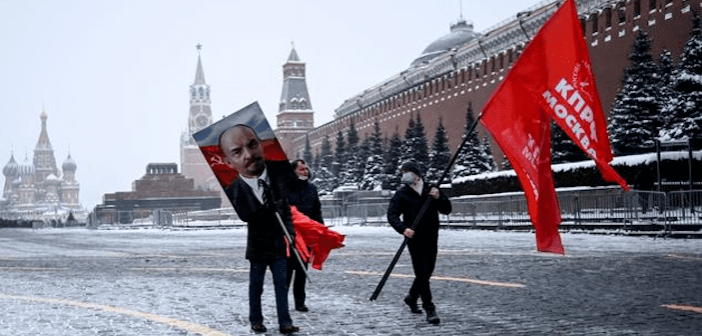 La Russie prise dans les griffes  de son passé communiste et impérial