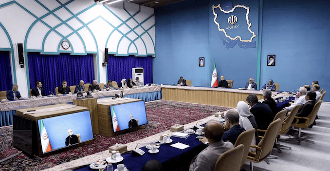 إيران: “جبهة الإصلاحات” تطالب بتعليق تخصيب اليورانيوم وإطلاق سراح السجناء السياسيين