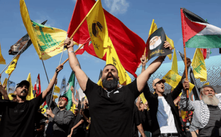 في بيروت والبقاع وجنوب لبنان: بعد عام على قطع رأسه، يحاول حزب الله إعادة بناء نفسه سرّاً