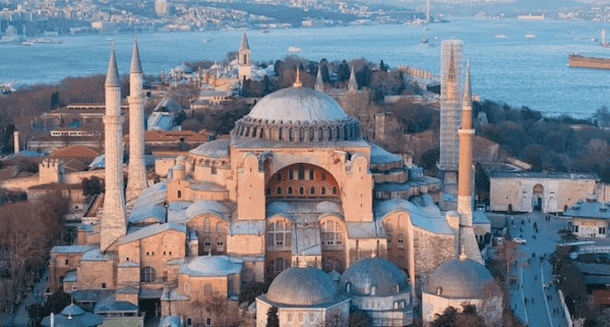 In Turkey and Lebanon, Pope Leo Will Find Ruins and Roots of Catholic Faith