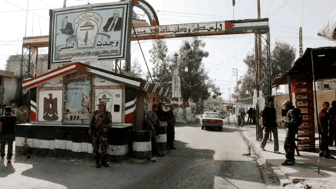 مخيمات منطقة “صيدا” بين محاولات “حماس” لإمساكها وتراجع دور منظمة التحرير