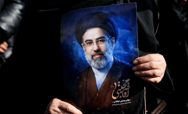 مصادر: الزعيم الأعلى الإيراني الجديد يعاني جروحا وتشوهات حادة