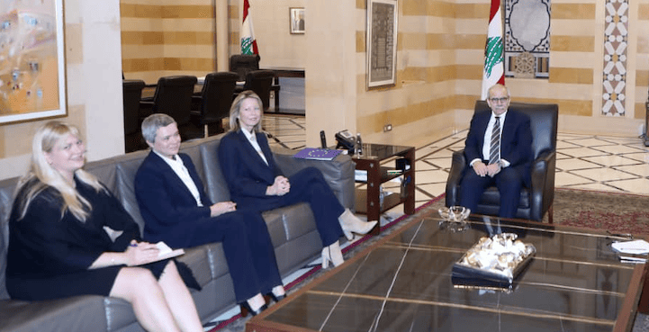 السفيرة الأوروبية غير المؤهّلة