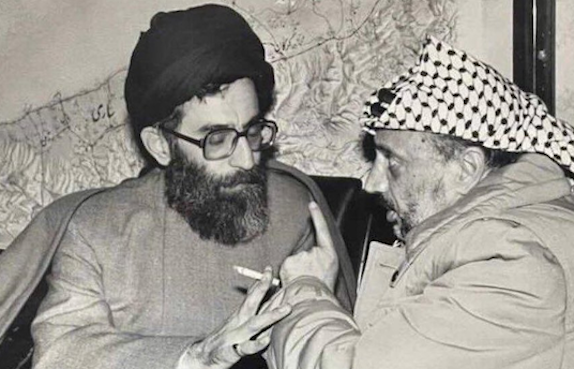 الديكتاتوريّات المُقَدَّسة