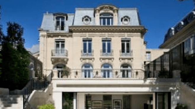 À Paris, Rodolphe Saadé rachète l’hôtel particulier du patron de Snapchat pour 55 millions d’euros