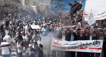 ليست « بقرة حلوب »: أجدر بالنقابات والعسكر المتقاعدين أن يضغطوا للإصلاحات وليس لزيادات لا تملكها دولة مفلسة
