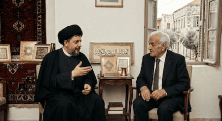 حين خطب العلماني المسيحي الى جانب الامام موسى الصدر في افتتاح مسجد