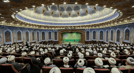 “جامعة المصطفى العالمية”.. وتصدير الثورة